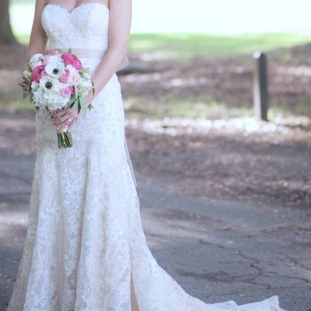 MAGGIE SOTTERO Brittania lace strapless wedding GOWN 2 4